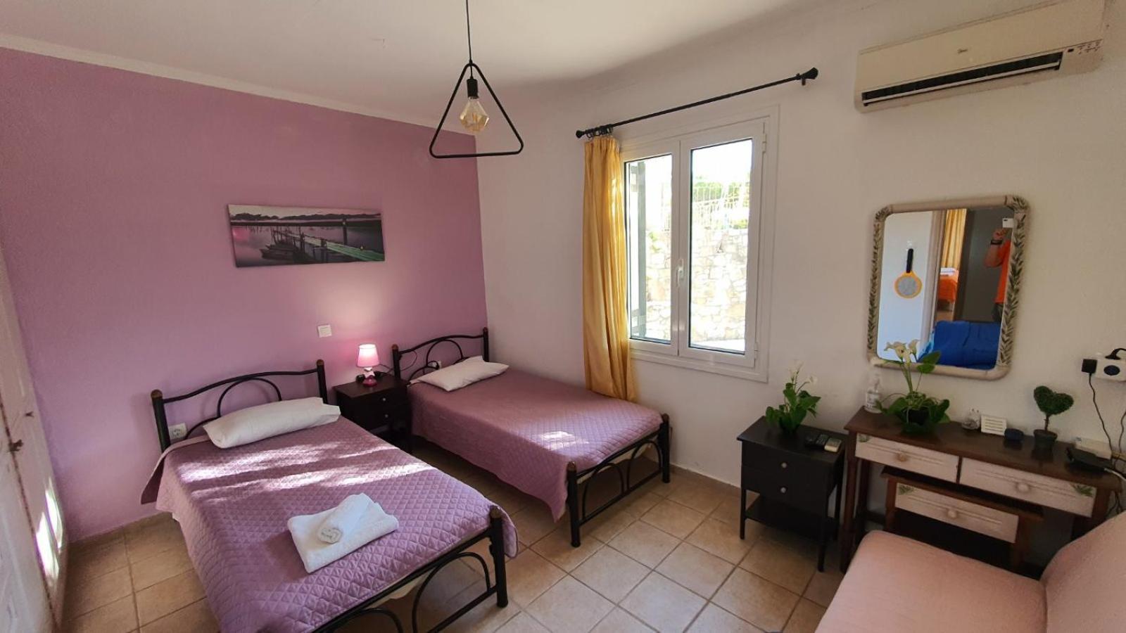 Tonias Houses - Thea House And Vrachos Attic Appartment Αλυκανάς Δωμάτιο φωτογραφία